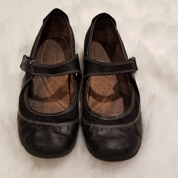 naturalizer black mary jane shoes